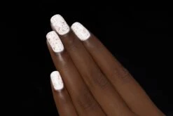 Love Triangle -HOLO Nails Shop 001255a scaled 1