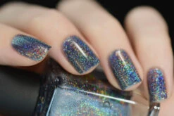 Maiden Lane -HOLO Nails Shop 01996 scaled 1