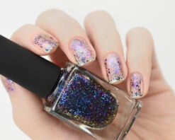Mayfield 13 Mayfield -HOLO Nails Shop 04821.1 scaled 1