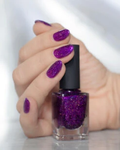 Zoe -HOLO Nails Shop 23847276 1207692365999414 6297192665689287271 o