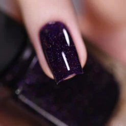 Annabelle -HOLO Nails Shop Annabelle Macro