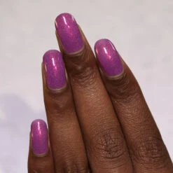 Charlotte 11 Charlotte -HOLO Nails Shop Charlotte 4