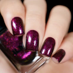 Dakota -HOLO Nails Shop Dakota yyulia m