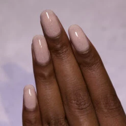 Elle 11 Elle -HOLO Nails Shop Elle