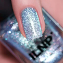 Elsa -HOLO Nails Shop Elsa Macro