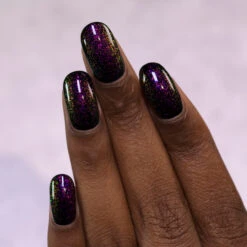 Free Spirit -HOLO Nails Shop Free Spirit 1