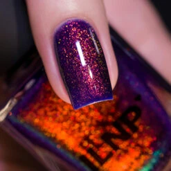 Hallucinate -HOLO Nails Shop Hallucinate Macro