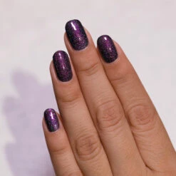 Hide Away -HOLO Nails Shop Hide Away M1