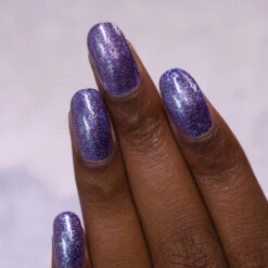 Mila -HOLO Nails Shop Mila 1