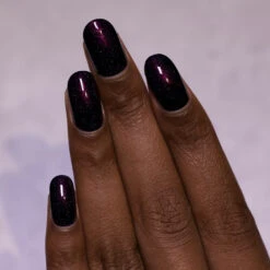 Mon Amour 11 Mon Amour -HOLO Nails Shop Mon Amour