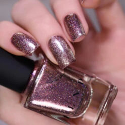 Olivia -HOLO Nails Shop Olivia 2