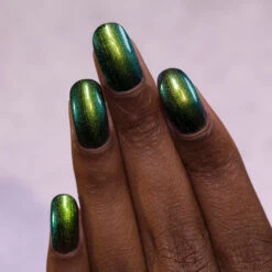 Reminisce -HOLO Nails Shop Reminisce 1
