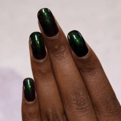 Salem -HOLO Nails Shop Salem 1