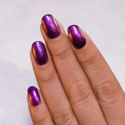 Tilted -HOLO Nails Shop Tilted