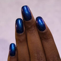 Unfazed -HOLO Nails Shop Unfazed 1