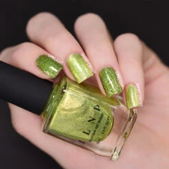 Short Circuit -HOLO Nails Shop compare short circuit label