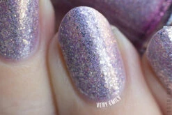 Happily Ever After -HOLO Nails Shop hea very emily