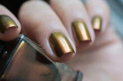 Greatness -HOLO Nails Shop ilnp fall greatness 02