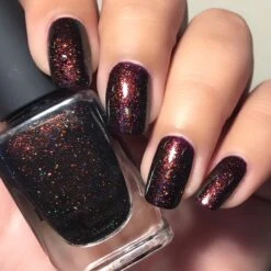 Underground -HOLO Nails Shop image3