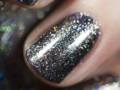 Private Reserve -HOLO Nails Shop iparallaxe privatereserve01 scaled 1