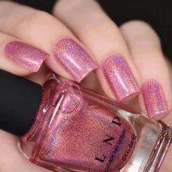 Kiss And Tell -HOLO Nails Shop kiss and tell3