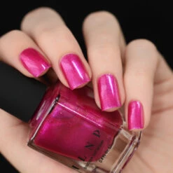 Pucker Up -HOLO Nails Shop pucker up