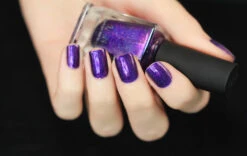 Purple Plasma -HOLO Nails Shop purpleplasma3