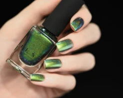 Reminisce (H) -HOLO Nails Shop reminisce h scaled 2