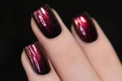 Scarlet -HOLO Nails Shop scarlet 1 1