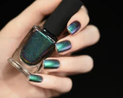 Sirene (H) 9 Sirene (H) -HOLO Nails Shop sirene h scaled 1